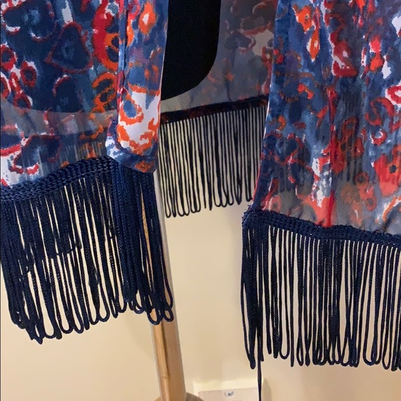 ⭐️3/$20⭐️ NWOT Sheer Fringed Kimono - Picture 4 of 4
